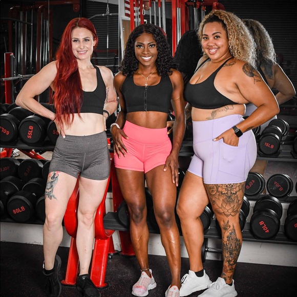 Meet your Posher, Til You Collapse - Picture 2 of 8